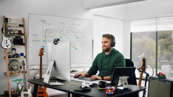 Logitech Zone Vibe 100, Wireless Stereo Headset, Bluetooth, Grafit